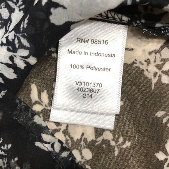 Used Coldwater Creek sheer floral button up - Picture 4 of 11